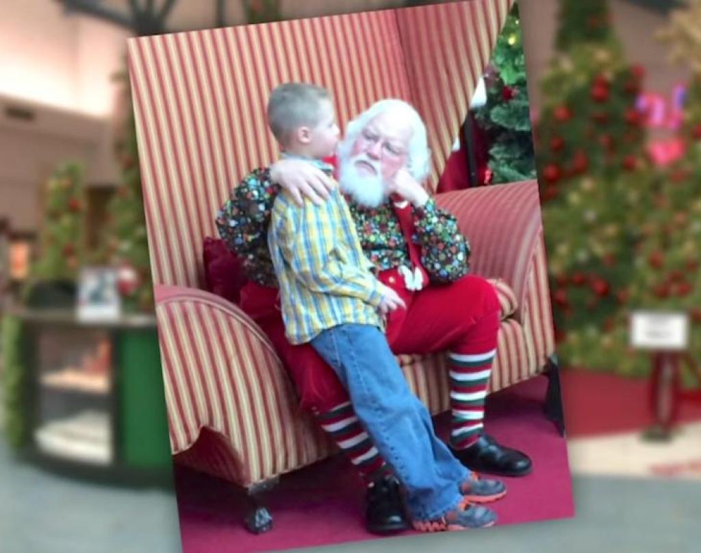 ce-jeune-garcon-autiste-est-tres-inquiet-il-demande-au-pere-noel-si-sa-maladie-fait-de-lui-un-mauvais-garcon-4